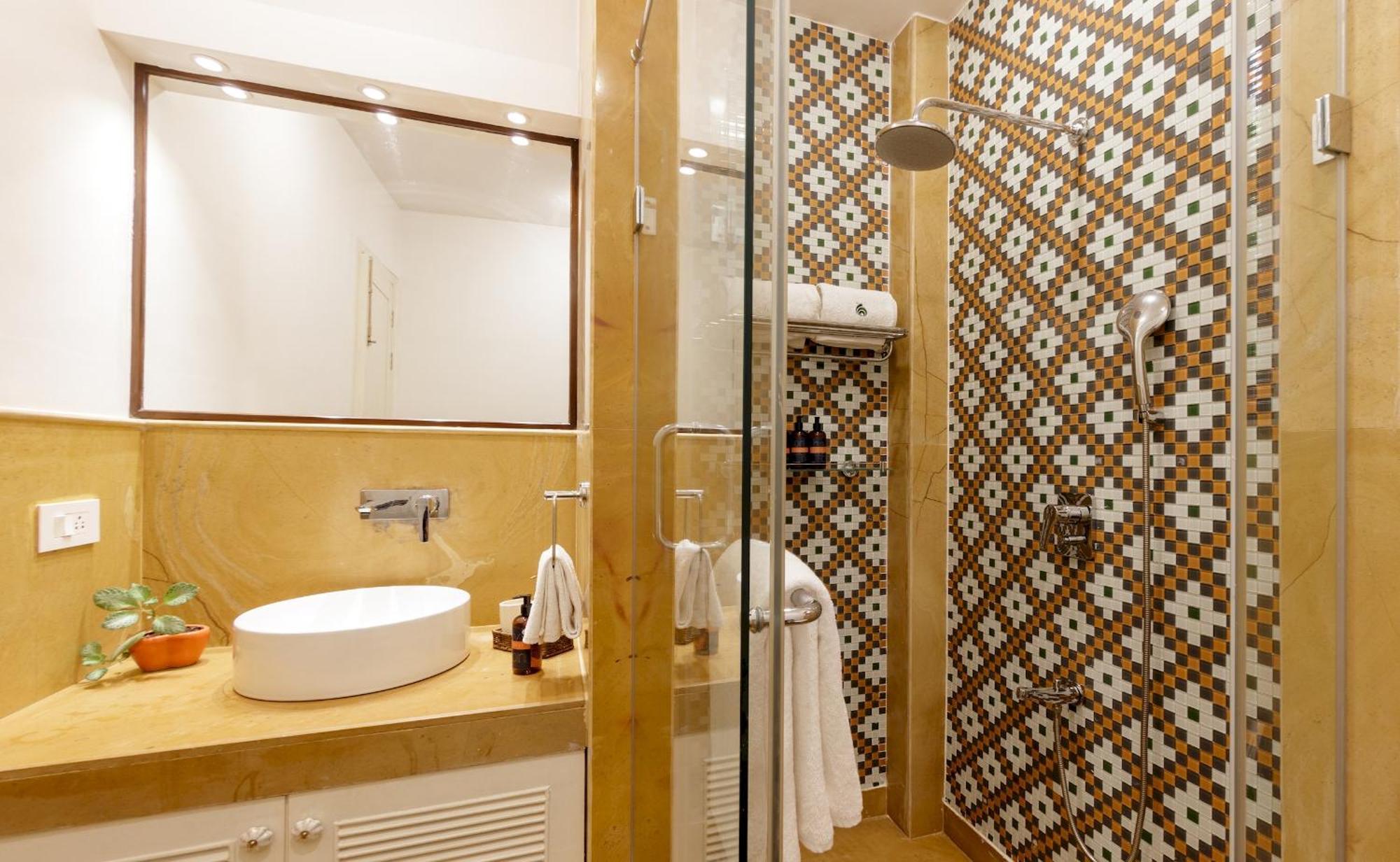 Shangri-la By Tisyastays Villa *